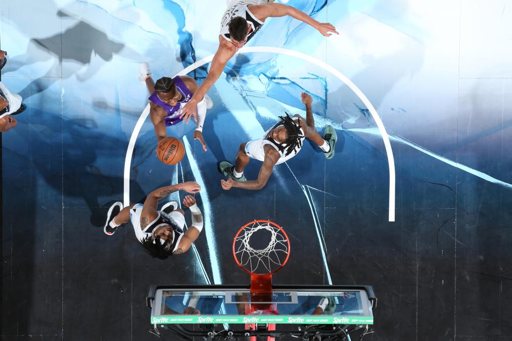 岁月为他打 岁月为他打