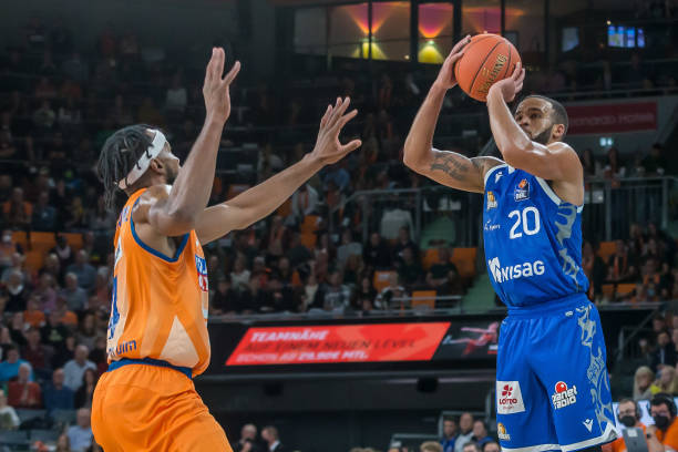 城市对立 城市对立