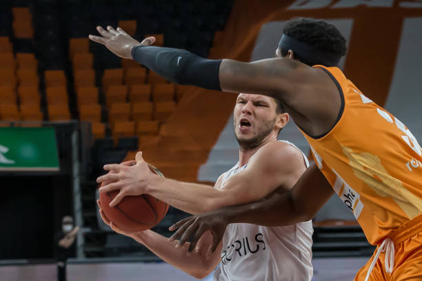 三支球队的 三支球队的