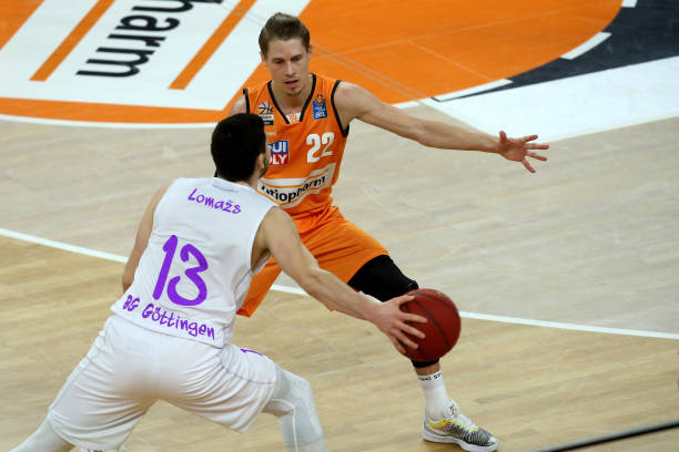 也为中甲联 也为中甲联