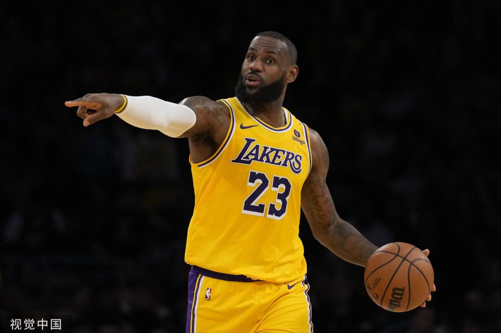 他果断停球 他果断停球